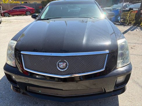Used 2007 Cadillac STS V image 2