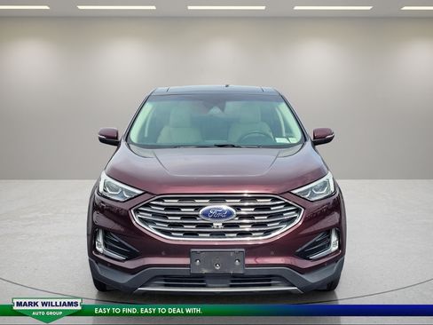 Used 2020 Ford Edge Titanium w/ Equipment Group 301A AWD/4WD image 9