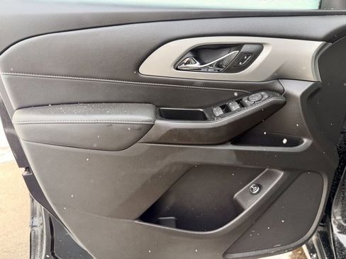 Certified 2023 Chevrolet Traverse LT image 19