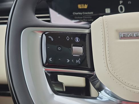 New 2026 Land Rover Range Rover SE image 17