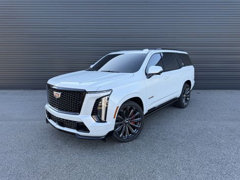 Used 2025 Cadillac Escalade V image 1