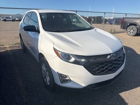 Used 2019 Chevrolet Equinox LT w/ LPO, Blackout Package AWD/4WD image 23