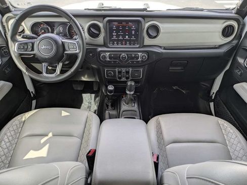 Used 2021 Jeep Wrangler Unlimited Sahara AWD/4WD image 15