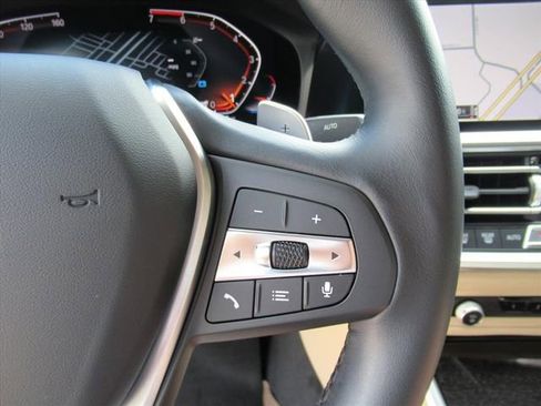 Used 2022 BMW 330i Sedan w/ Driving Assistance Package image 22