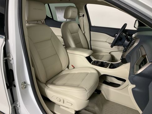 Used 2020 GMC Acadia Denali w/ Denali Ultimate Package image 40