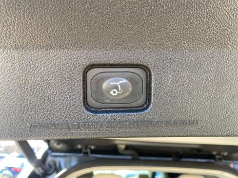 Used 2016 Ford Explorer Platinum AWD/4WD image 23