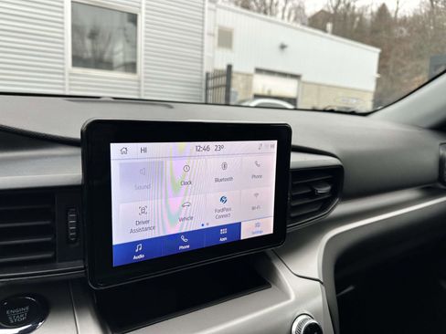 Used 2022 Ford Explorer XLT image 24