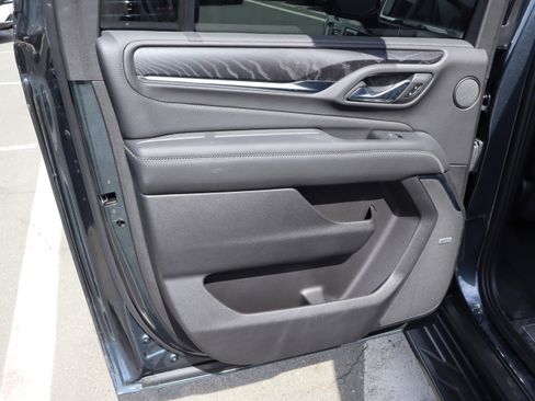 Used 2021 GMC Yukon XL Denali image 31