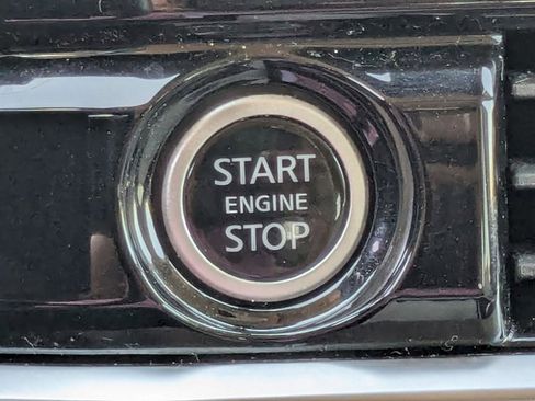 Certified 2024 Nissan Pathfinder SL image 24