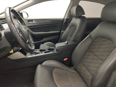 Used 2017 Hyundai Sonata Sport w/ Value Edition Package 02 image 17