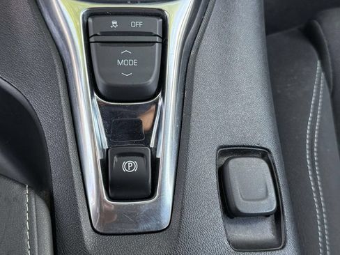 Used 2019 Chevrolet Camaro LT RWD image 16