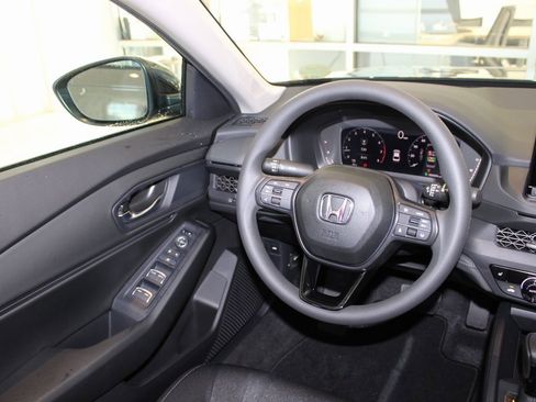 New 2025 Honda Accord SE image 23