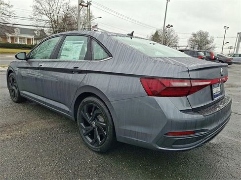 New 2026 Volkswagen Jetta SE image 3