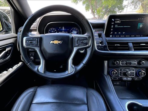 Used 2024 Chevrolet Suburban LT image 5