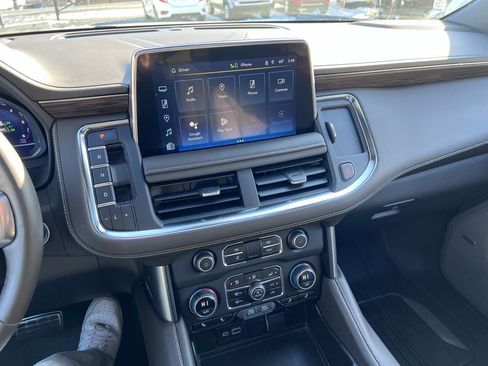 Used 2023 Chevrolet Tahoe Z71 w/ Luxury Package image 25