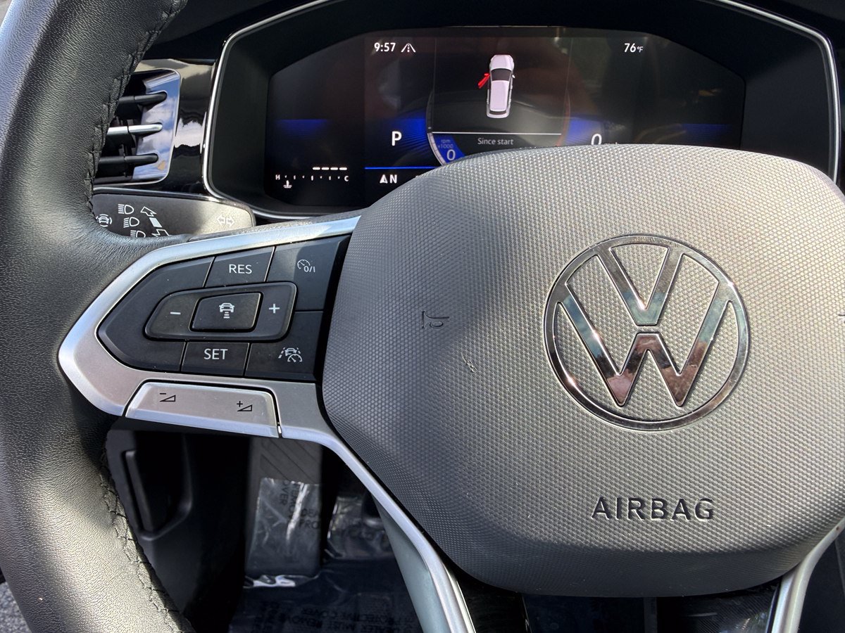 Used 2026 Volkswagen Jetta SE FWD image 30