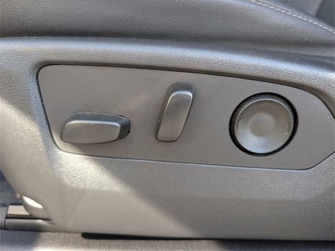 Used 2024 Chevrolet Silverado 1500 LT Trail Boss w/ LT Trail Boss Premium Package image 15