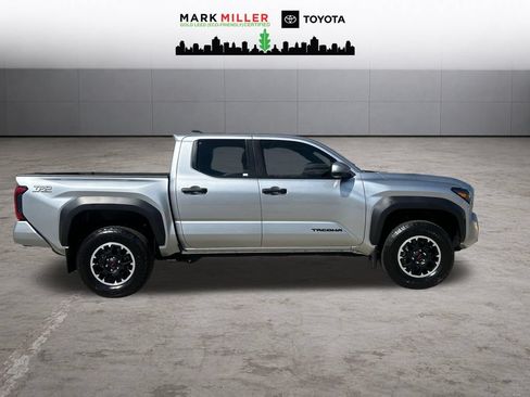 Used 2024 Toyota Tacoma TRD Off-Road w/ TRD Off Road Upgrade Package AWD/4WD image 6
