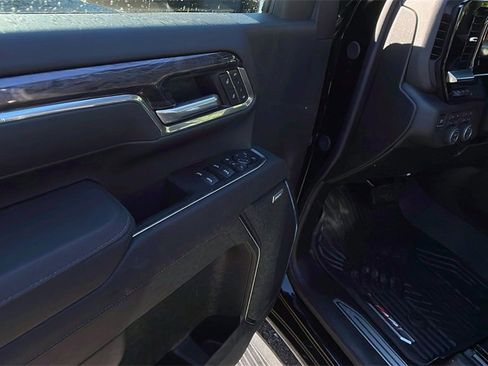 New 2026 Chevrolet Silverado 2500 LTZ w/ LTZ Premium Package image 11