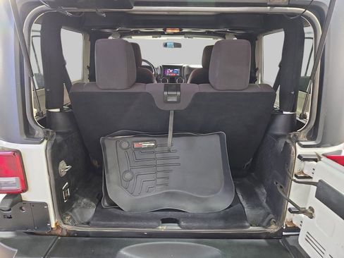 Used 2014 Jeep Wrangler Sport w/ Connectivity Group AWD/4WD image 13