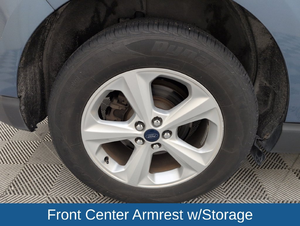 Used 2018 Ford Edge SE FWD image 17