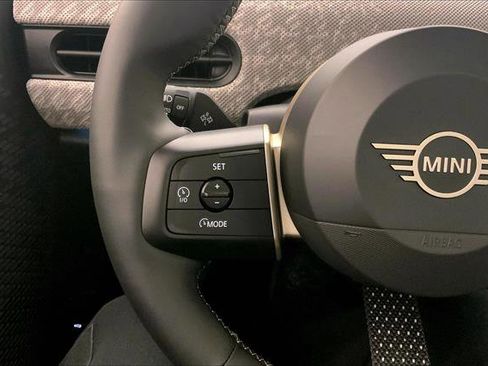 Used 2025 MINI Cooper S image 18