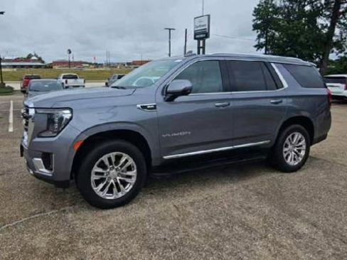 Used 2022 GMC Yukon SLT w/ SLT Luxury Package RWD image 4