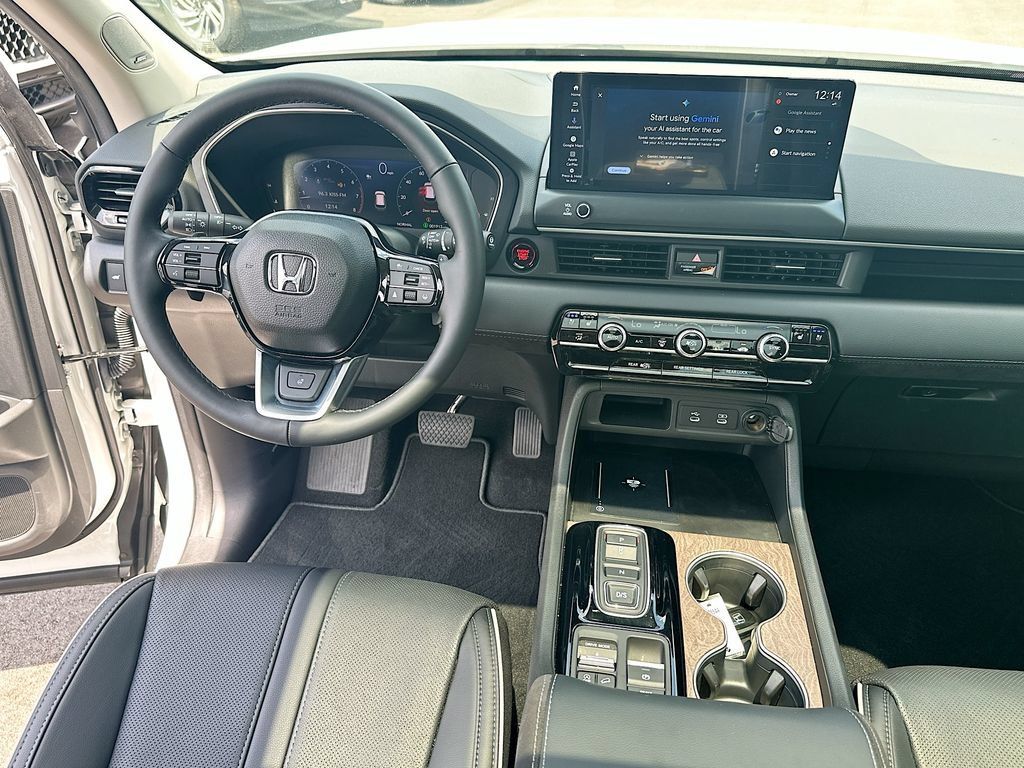Used 2026 Honda Pilot Elite image 19