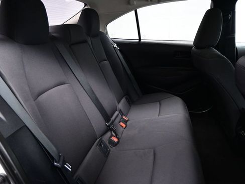Used 2025 Toyota Corolla LE FWD image 34