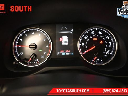 Used 2022 Toyota RAV4 XLE w/ Convenience Package AWD/4WD image 12