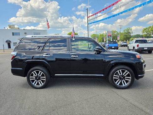Used 2022 Toyota 4Runner Limited AWD/4WD image 8