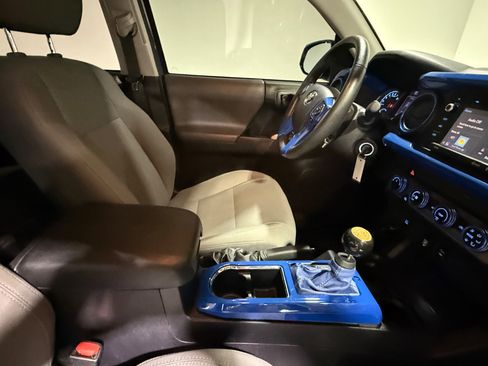 Used 2019 Toyota Tacoma SR5 image 42