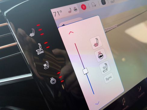 Used 2022 Jeep Grand Wagoneer Series III w/ Rear Seat Video Group 1 image 28