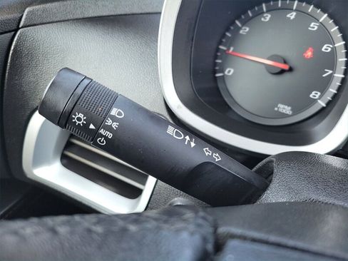 Used 2015 Chevrolet Equinox LT w/ Driver Convenience Package image 17