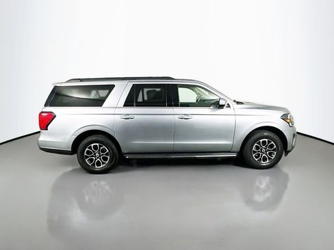 Used 2023 Ford Expedition Max XLT image 8