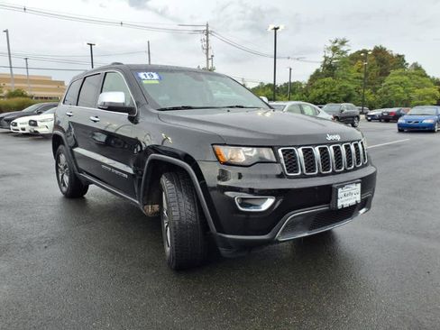 Used 2019 Jeep Grand Cherokee Limited image 3