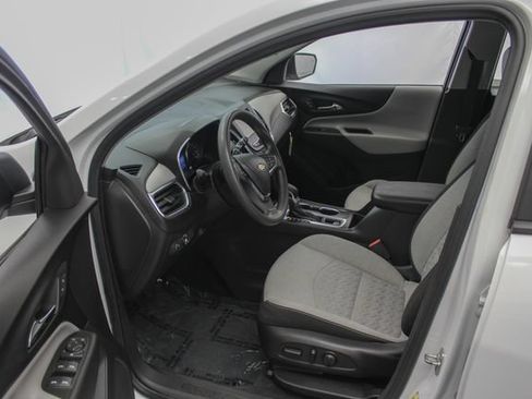 Used 2024 Chevrolet Equinox LS w/ LS Convenience Package FWD image 14