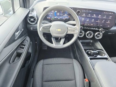 Used 2025 Chevrolet Blazer EV LT image 7