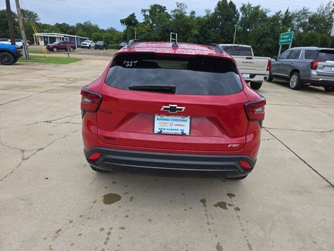 New 2026 Chevrolet Trax RS w/ Driver Confidence Package FWD image 6
