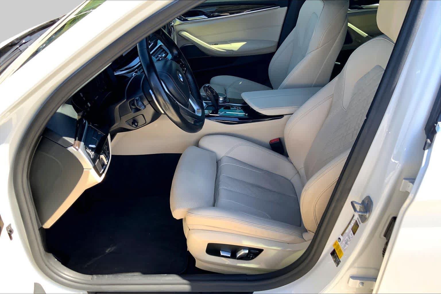 Used 2022 BMW 540i w/ Premium Package RWD image 8