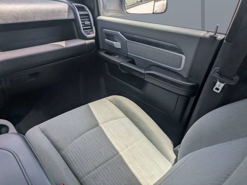 Used 2022 RAM 3500 Big Horn AWD/4WD image 17