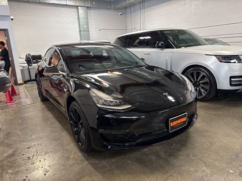 Used 2018 Tesla Model 3 Long Range image 3