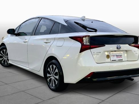 Used 2019 Toyota Prius LE image 12