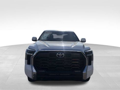 Used 2025 Toyota Tundra SR5 AWD/4WD image 2