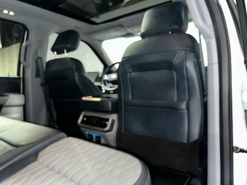 Used 2023 Ford F150 Limited image 33