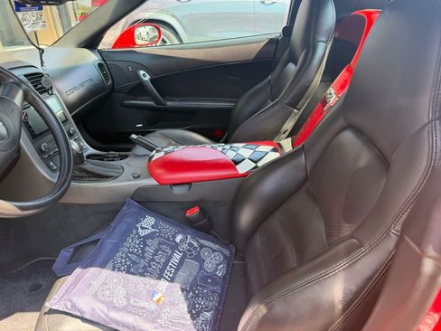 Used 2007 Chevrolet Corvette Convertible w/ Preferred Equipment Group RWD image 5