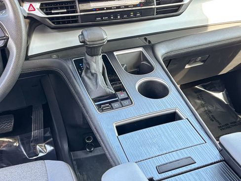 Certified 2025 Toyota Sienna LE image 36