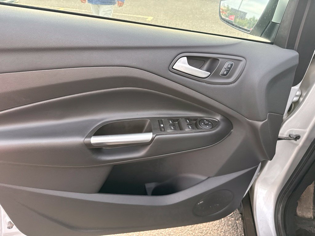 Used 2017 Ford Escape SE AWD/4WD image 21