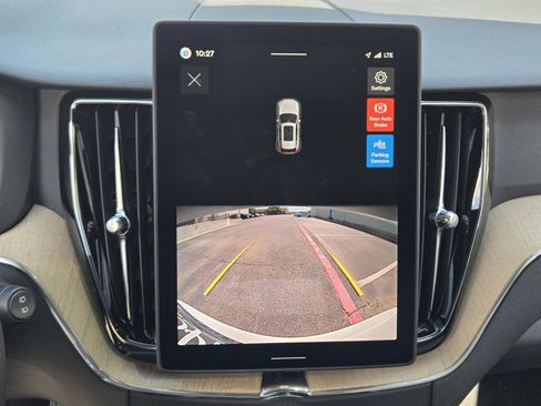 New 2026 Volvo XC60 B5 Core AWD/4WD image 14