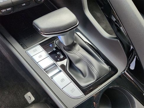 Used 2023 Hyundai Elantra SEL w/ Convenience Package image 14